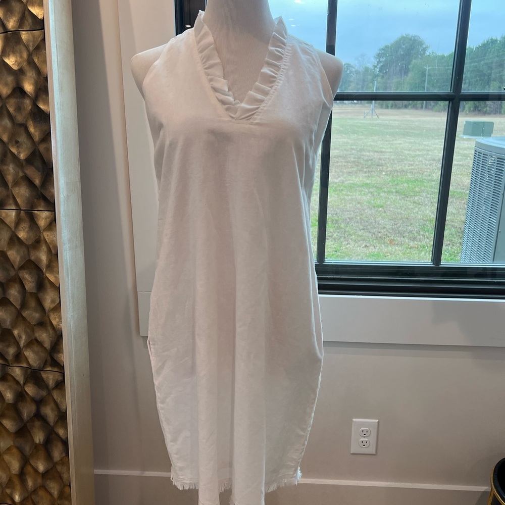 Elegant White Mini Dress